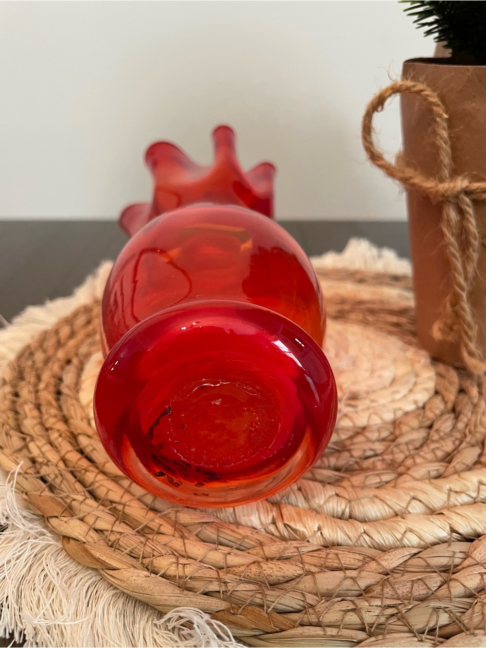 Vintage Red and Orange Glass Vase - Picture 5 of 8